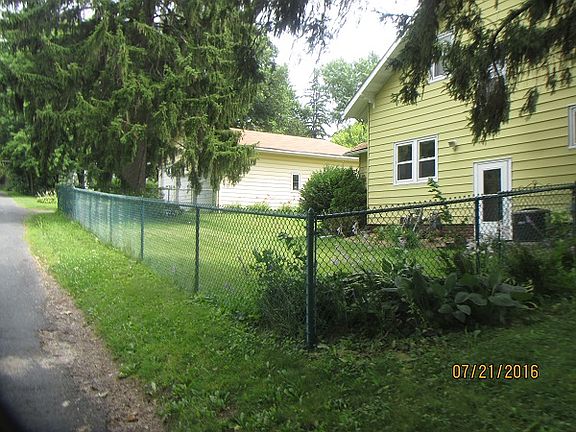 5th image of 402 W State St