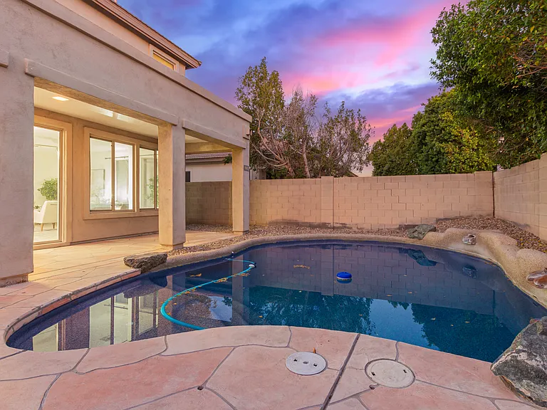 563 E Krista Way — Photo 43