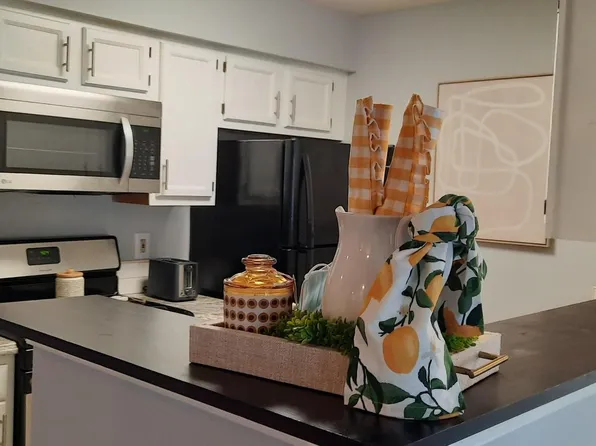 8951 Town Center Cir APT 202, Upper Marlboro, MD 20774