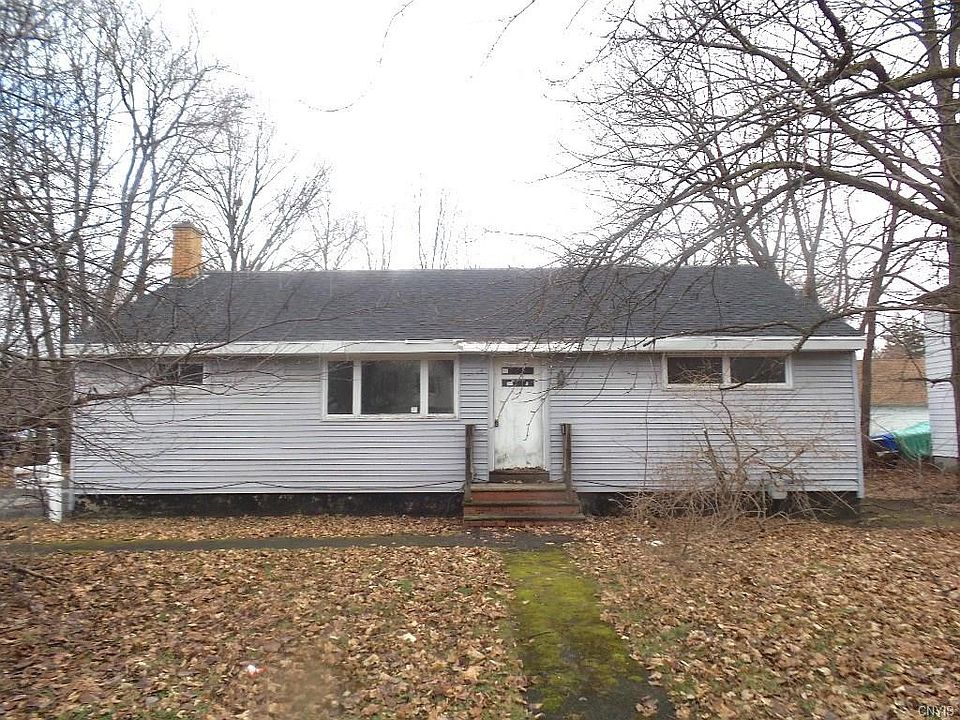 1st image of 1011 Valley Dr
