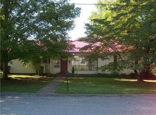 527 Kramer Ave, Lawrenceburg, TN 38464