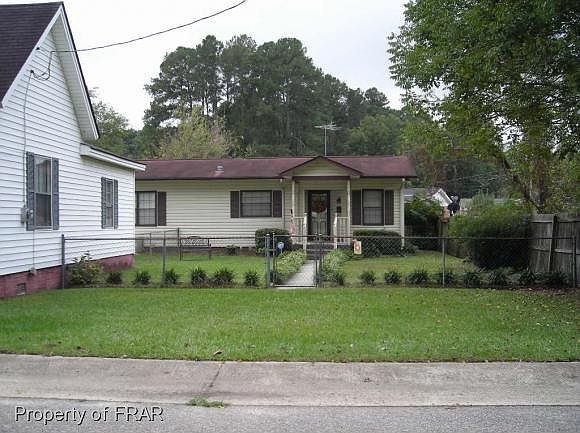 1st image of 458 Saxon Ave