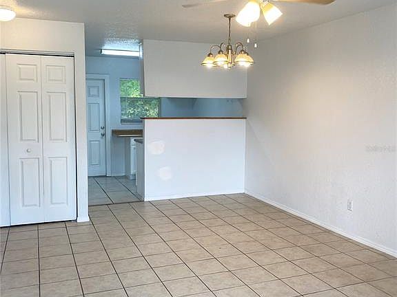 4th image of 233 Cypress St #231