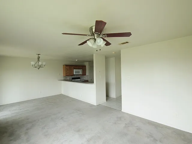 3709 Woodrow Dr — Photo 2