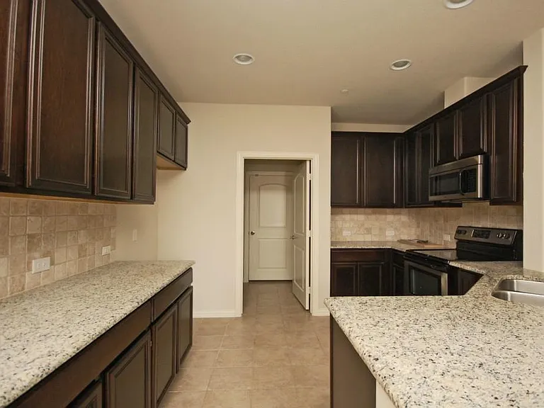 6604 Rutherford Rd — Photo 2