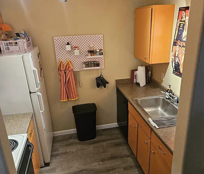 3161 Madison Ave #R111 — Photo 11