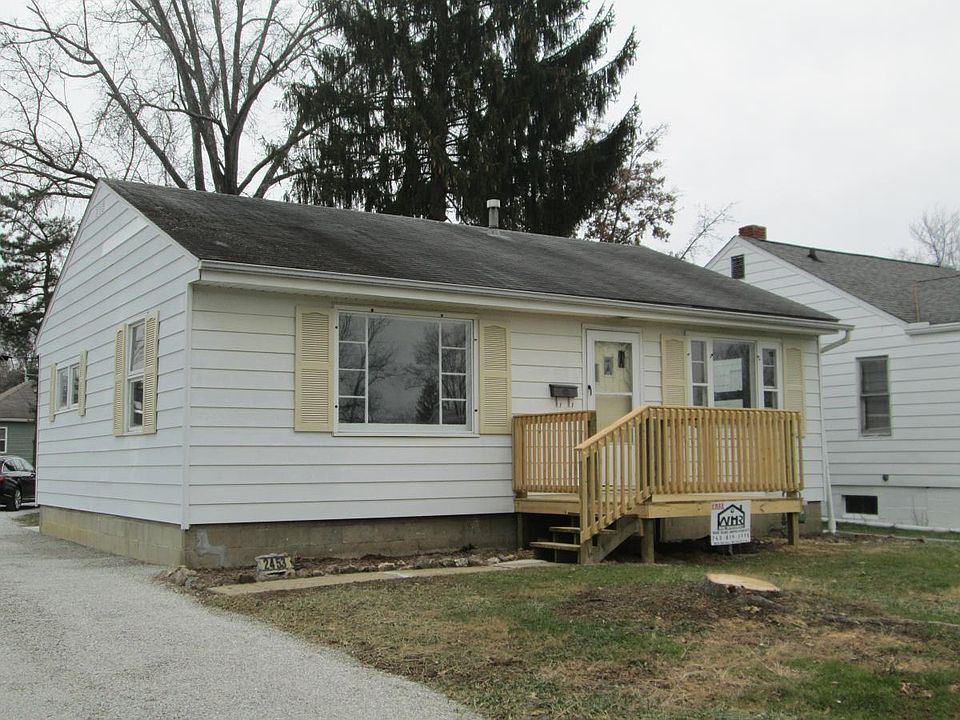 1st image of 2453 Bell St