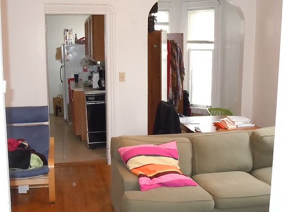 4th image of 623 Ontario St SE Unit 1