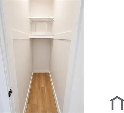3811 1/2 Montclair St — Photo 11