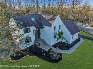 2 Bryan Ct, Ocean, NJ 07712