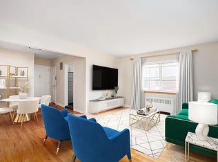 210-02 43rd Ave #3D, Bayside, NY 11361