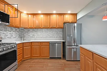 25-08 Newtown Avenue, #4