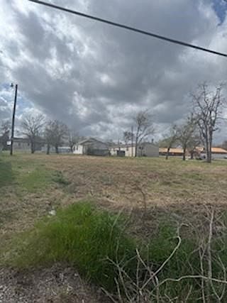 1st image of 1206 E Milam St