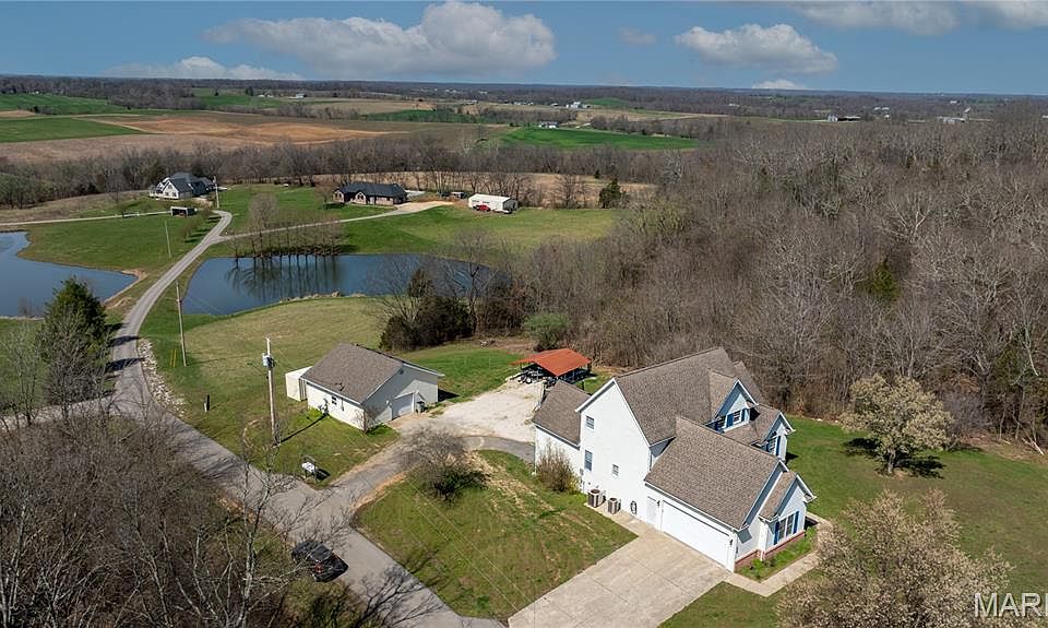 1st image of 134 Autumn Rdg