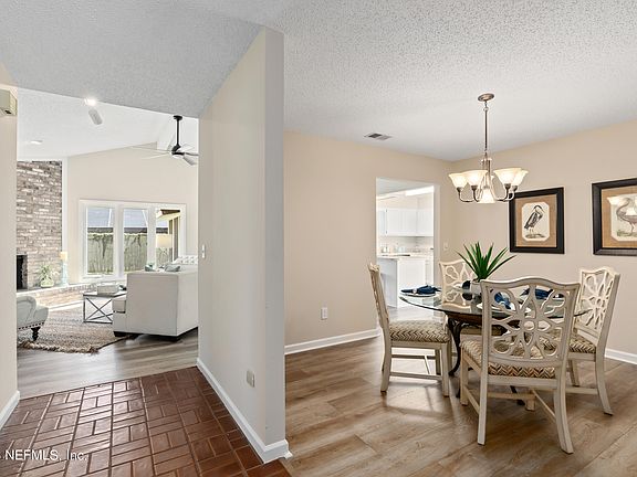5th image of 4006 Shady Creek Ln