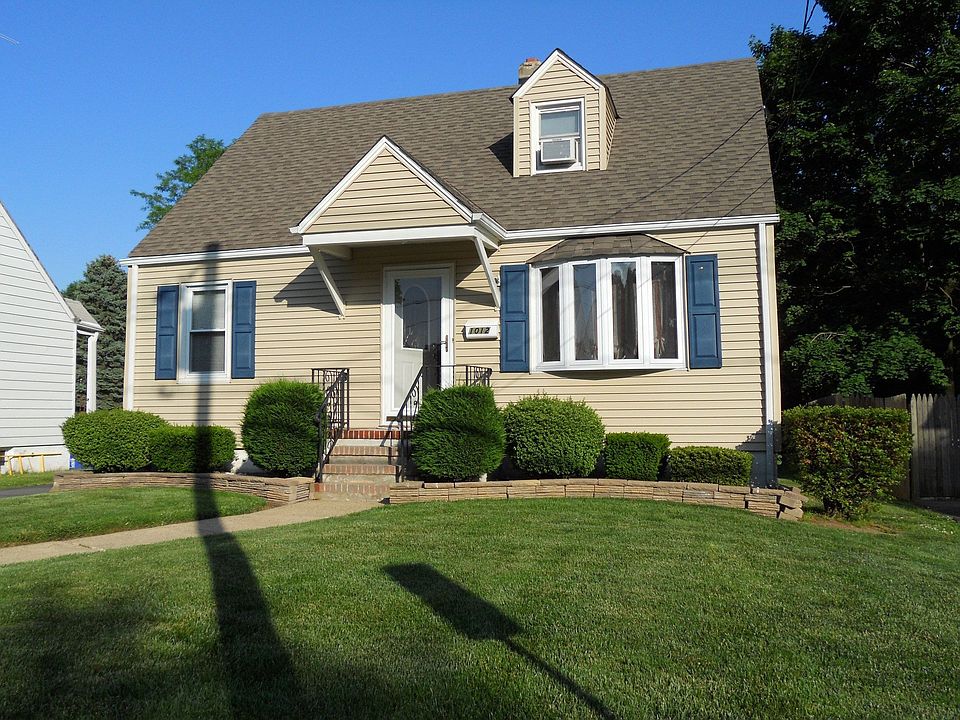 Charming Cape Home
