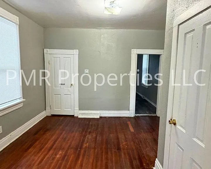 1922 N 3rd St — Photo 5