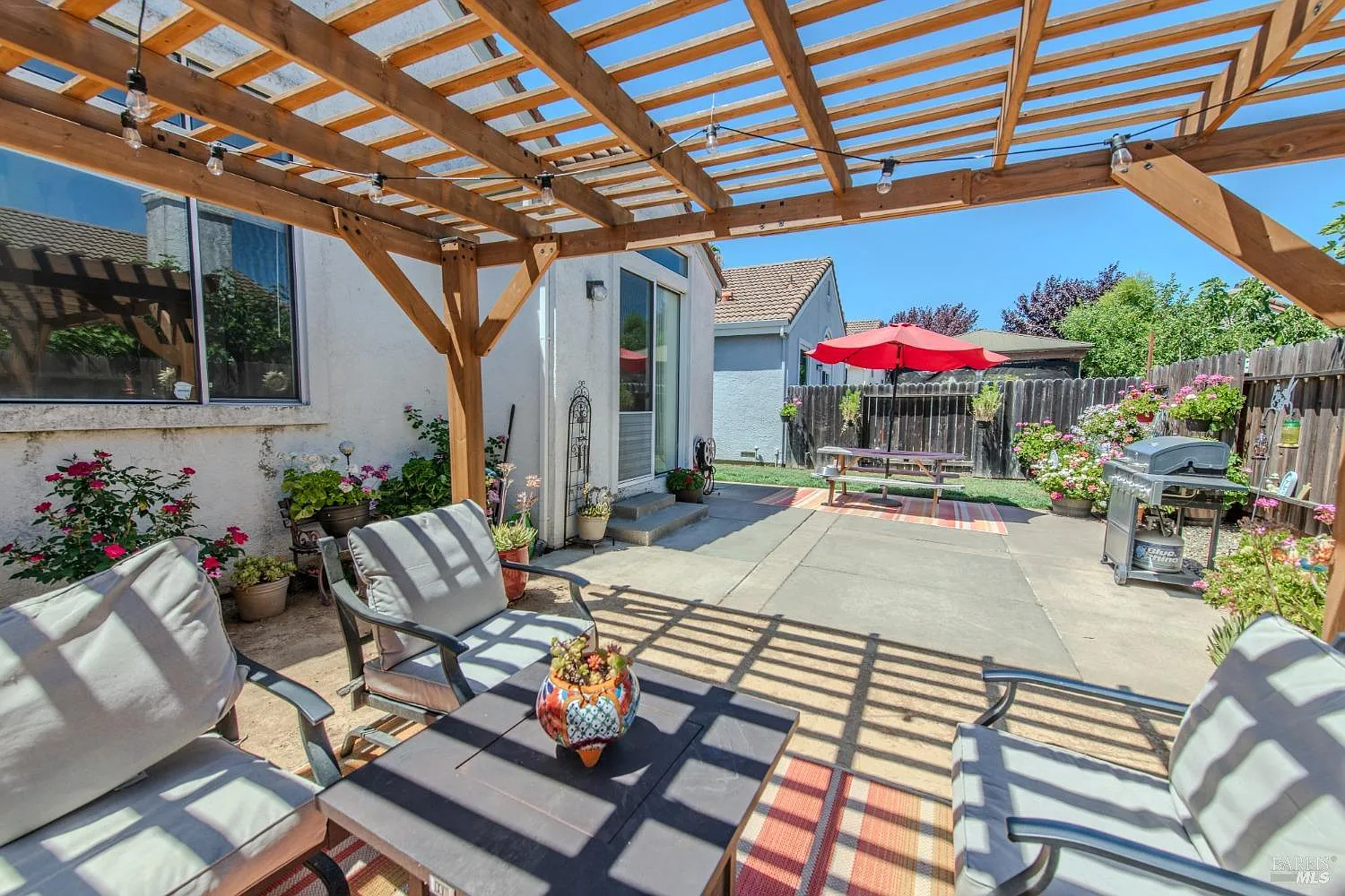 235 Seabury Street photo 1