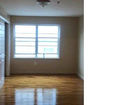 3rd image of 72-74 W Kinney St #1