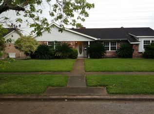 7110 Redding Rd, Houston, TX 77036