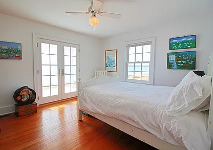 80 Peconic Ave — Photo 15