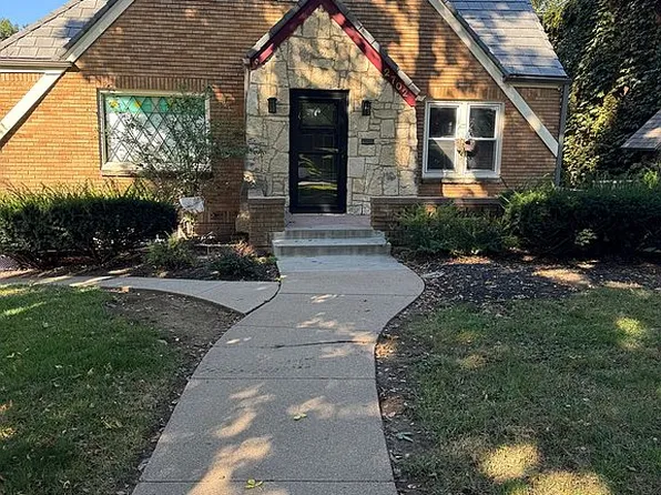2702 N 53rd St, Omaha, NE 68104
