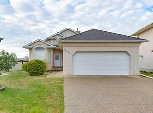 15532 103rd St NW, Edmonton, AB T5X 6B3