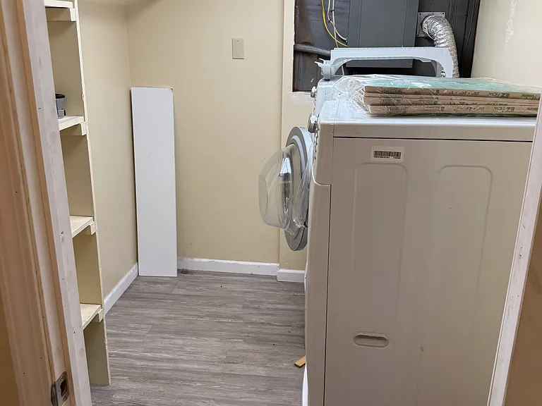 318 Belvue Dr — Photo 12