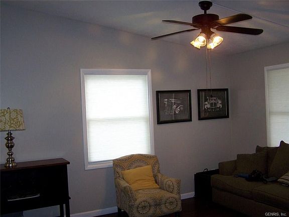 4th image of 3250 Wildflower Dr