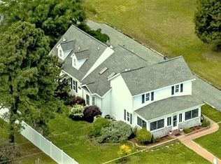 3787 Weems Rd, Weems, VA 22576