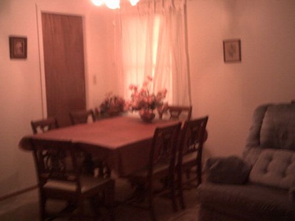 4th image of 109 N Pine St