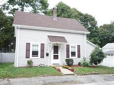 2nd image of 44 Mount Hope St