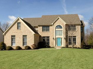 1275 Dobbins Dr, New Albany, OH 43054