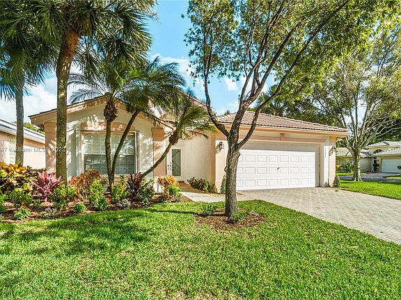 3rd image of 11946 Arias Ave