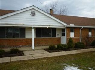 25500 Country Club Blvd UNIT 8, North Olmsted, OH 44070