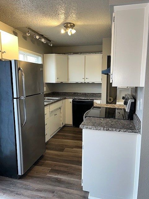 1st image of 3437 Redwood Ave #10964536