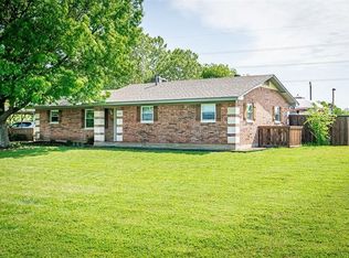 9930 Farmington Rd, Van Alstyne, TX 75495