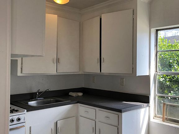 5th image of 200 Orange Ave APT 4
