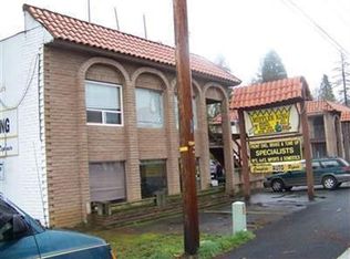 1492 Rogue River Hwy, Grants Pass, OR 97527