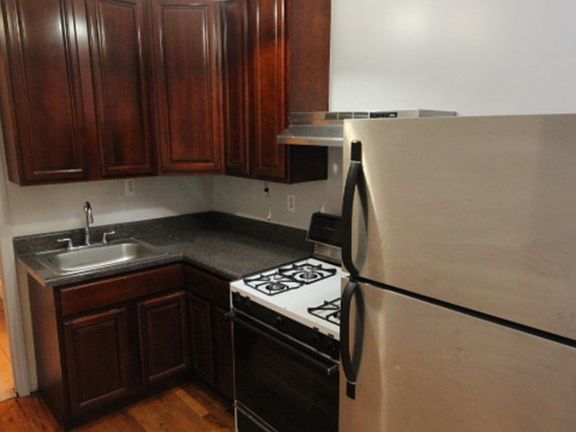 5th image of 414 Bushwick Ave #33