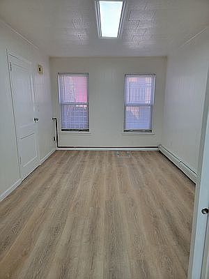 3rd image of 37-19 29th St
