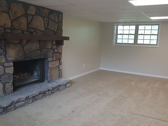 5th image of 814 7th St SE