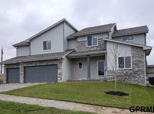 4439 N 190th Ave, Elkhorn, NE 68022