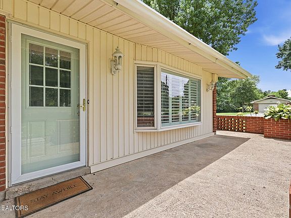 5th image of 501 Rockingham Dr