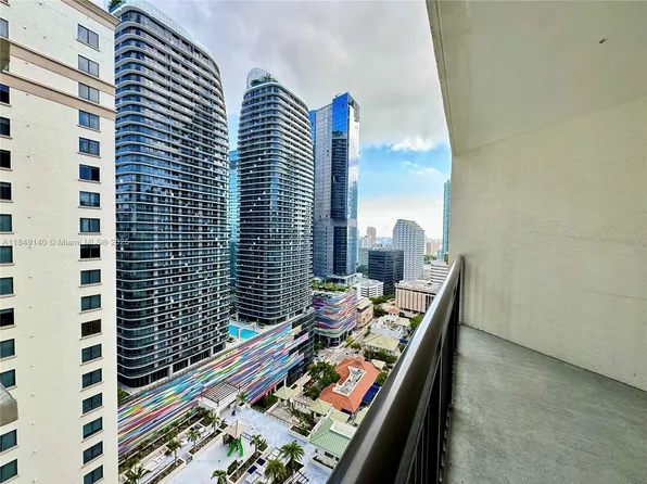 999 SW 1st Ave APT 2801, Miami, FL 33130