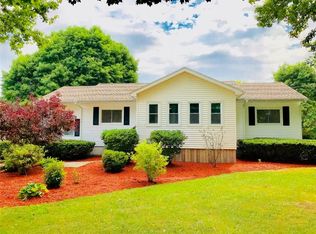 2062 E Palmyra Port Gibson Rd, Palmyra, NY 14522