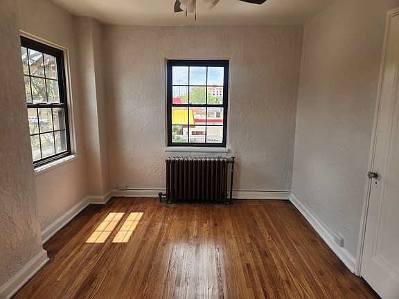 5th image of 1200 W 5th Ave #7