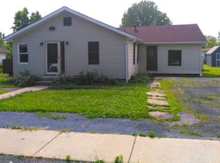 2722 State St, Lake Station, IN 46405