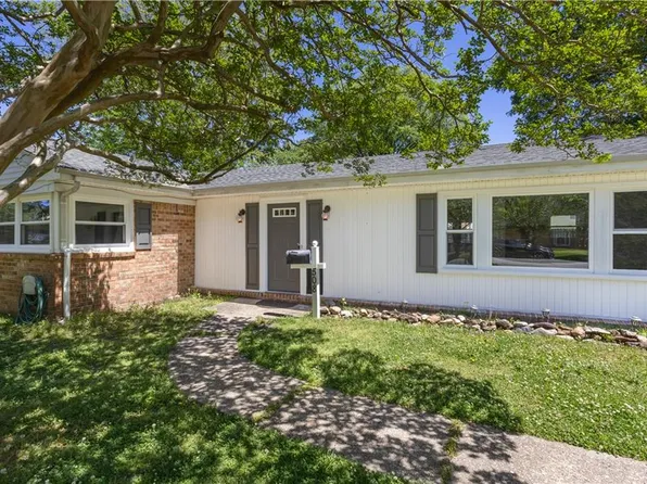 508 S Kings Point Rd, Virginia Beach, VA 23452