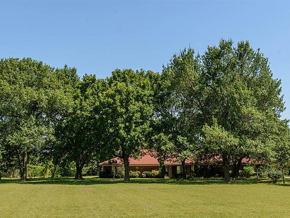 2nd image of 292 Becky Ln
